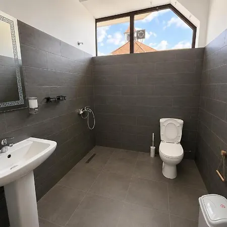 Danja Hotel *